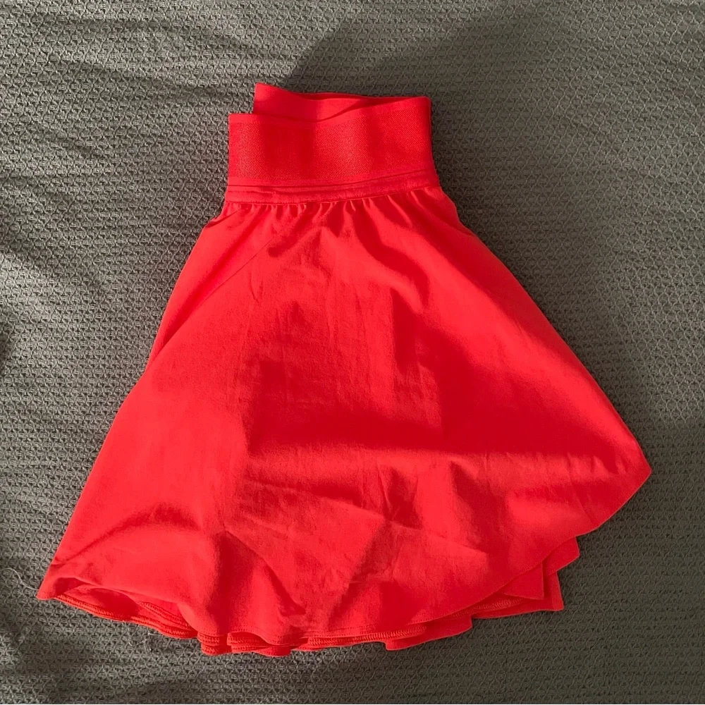 Lululemon Court Rival 14” Skirt in a vibrant Coral color - Picture 12 of 12